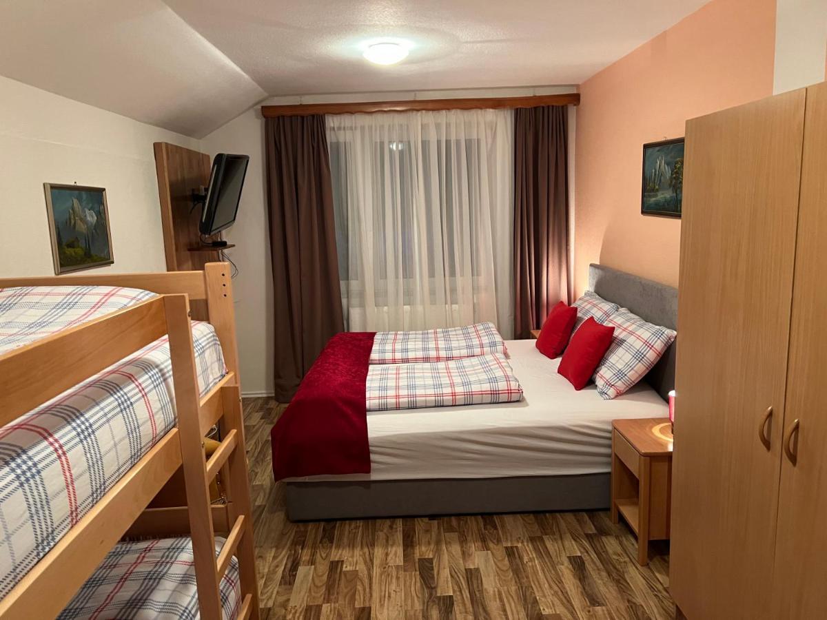 Hotel Central ולאסיץ מראה חיצוני תמונה