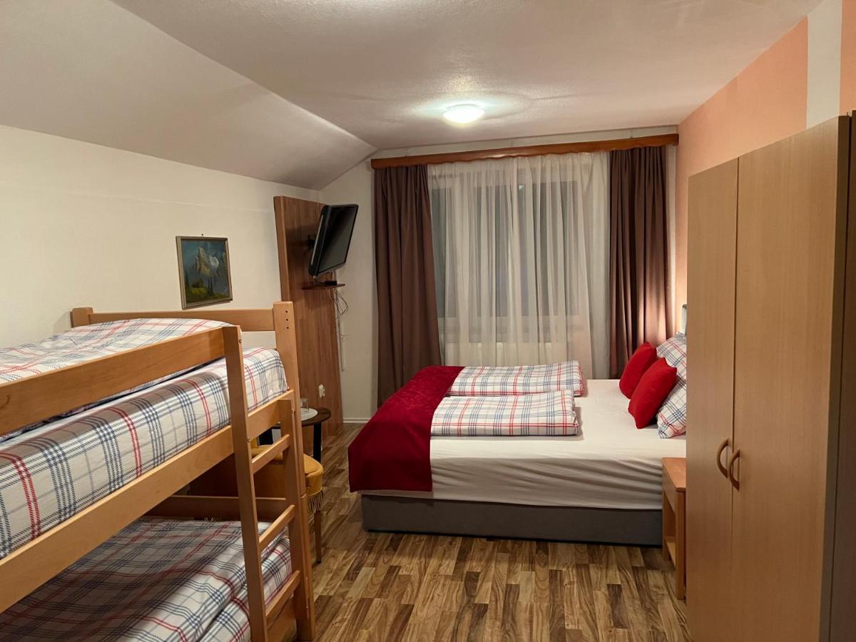 Hotel Central ולאסיץ מראה חיצוני תמונה