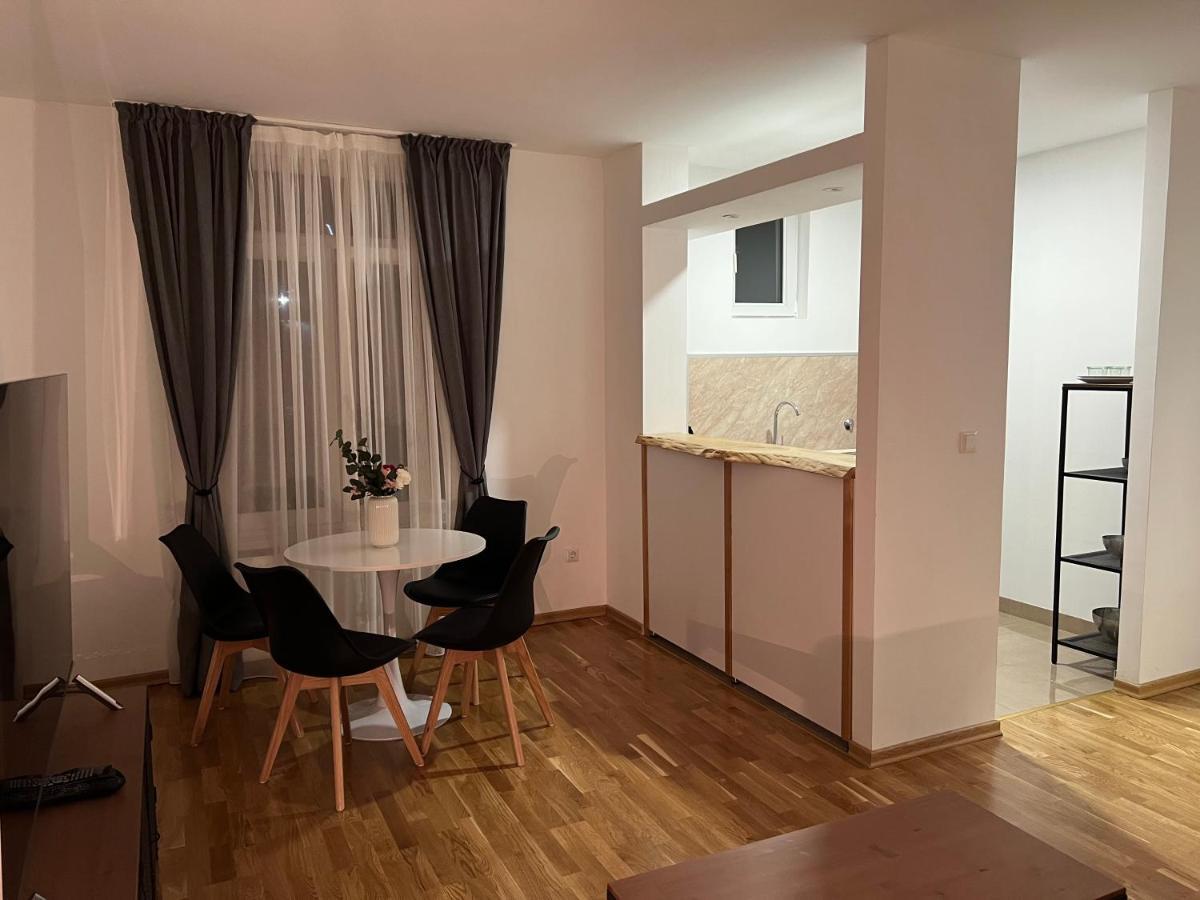 Hotel Central ולאסיץ מראה חיצוני תמונה