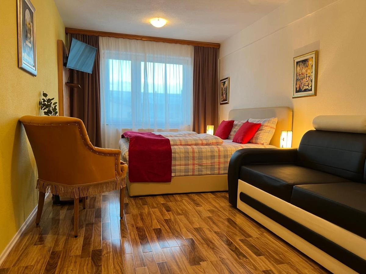 Hotel Central ולאסיץ מראה חיצוני תמונה