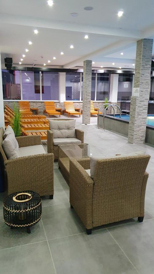 Hotel Central ולאסיץ מראה חיצוני תמונה